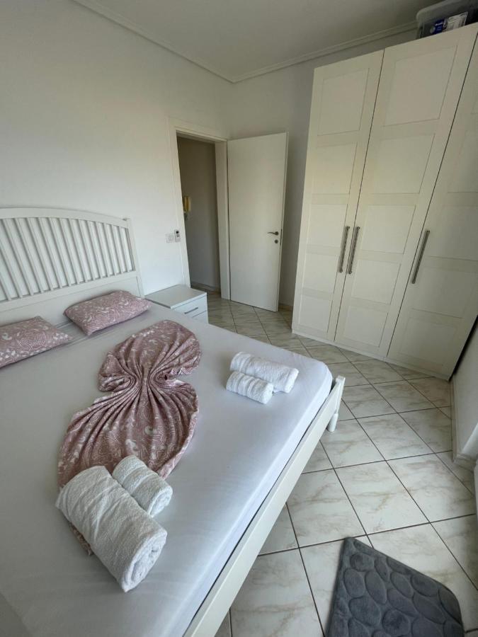 Santa Apartment Sarandë
