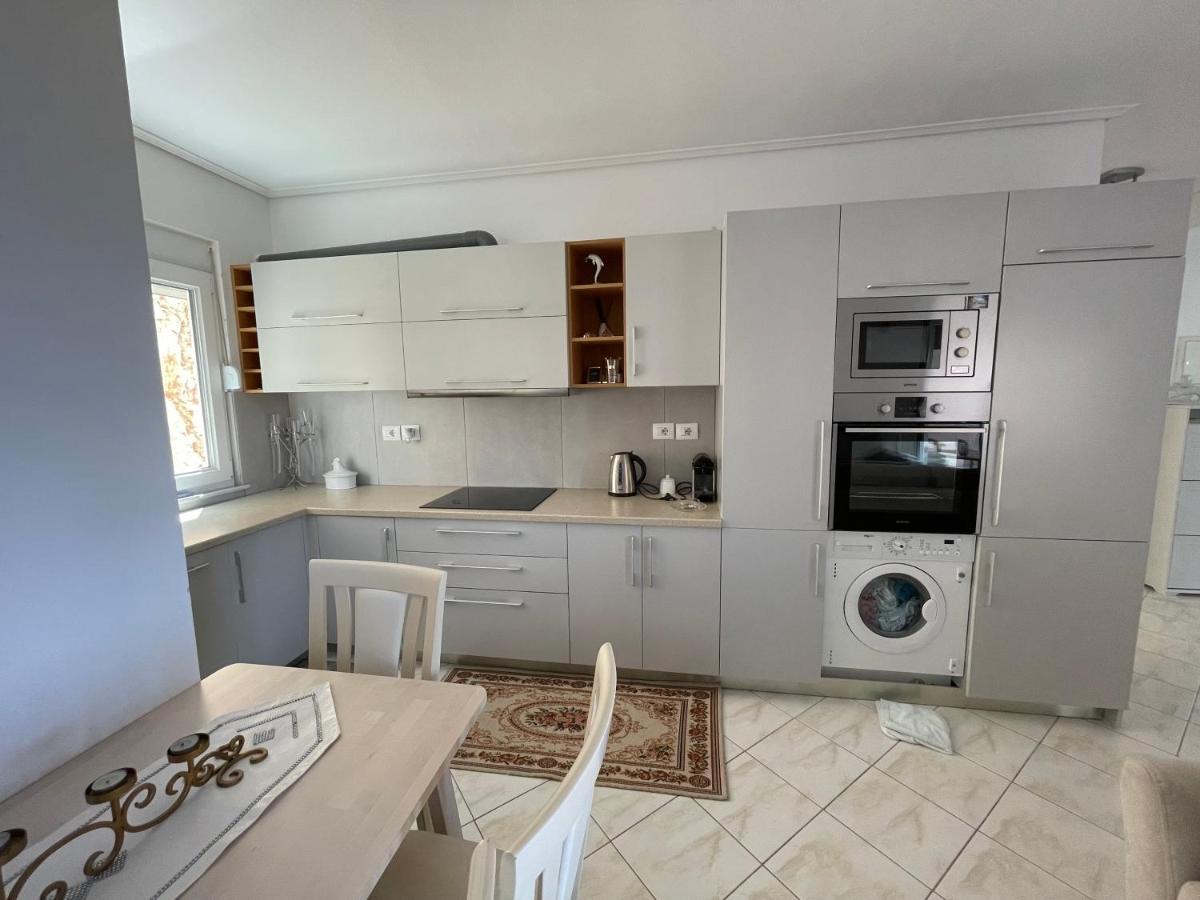 Santa Apartment *
